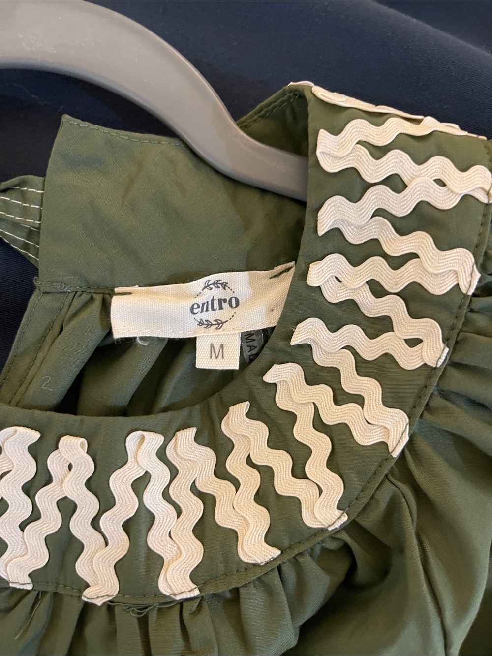 Entro Olive Green Blouse with Rickrack Cream Trim - Picture 2 of 6
